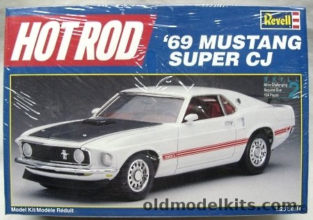 Revell 1/25 1969 Mustang Super CJ with Cobra Jet 428, 7121 plastic model kit